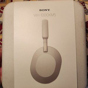 BNIB SONY WH-1000XM5 NOISE-CANCELLING WIRELESS OVER-EAR HEADPHONES, SILVER